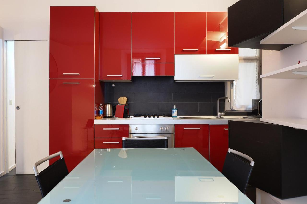 Mila Apartments Alessi มิลาน ภายนอก รูปภาพ