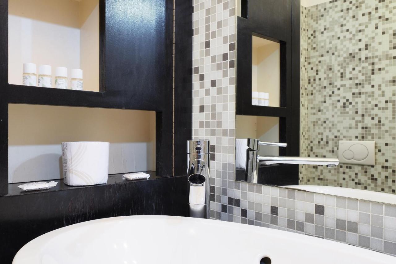 Mila Apartments Alessi มิลาน ภายนอก รูปภาพ
