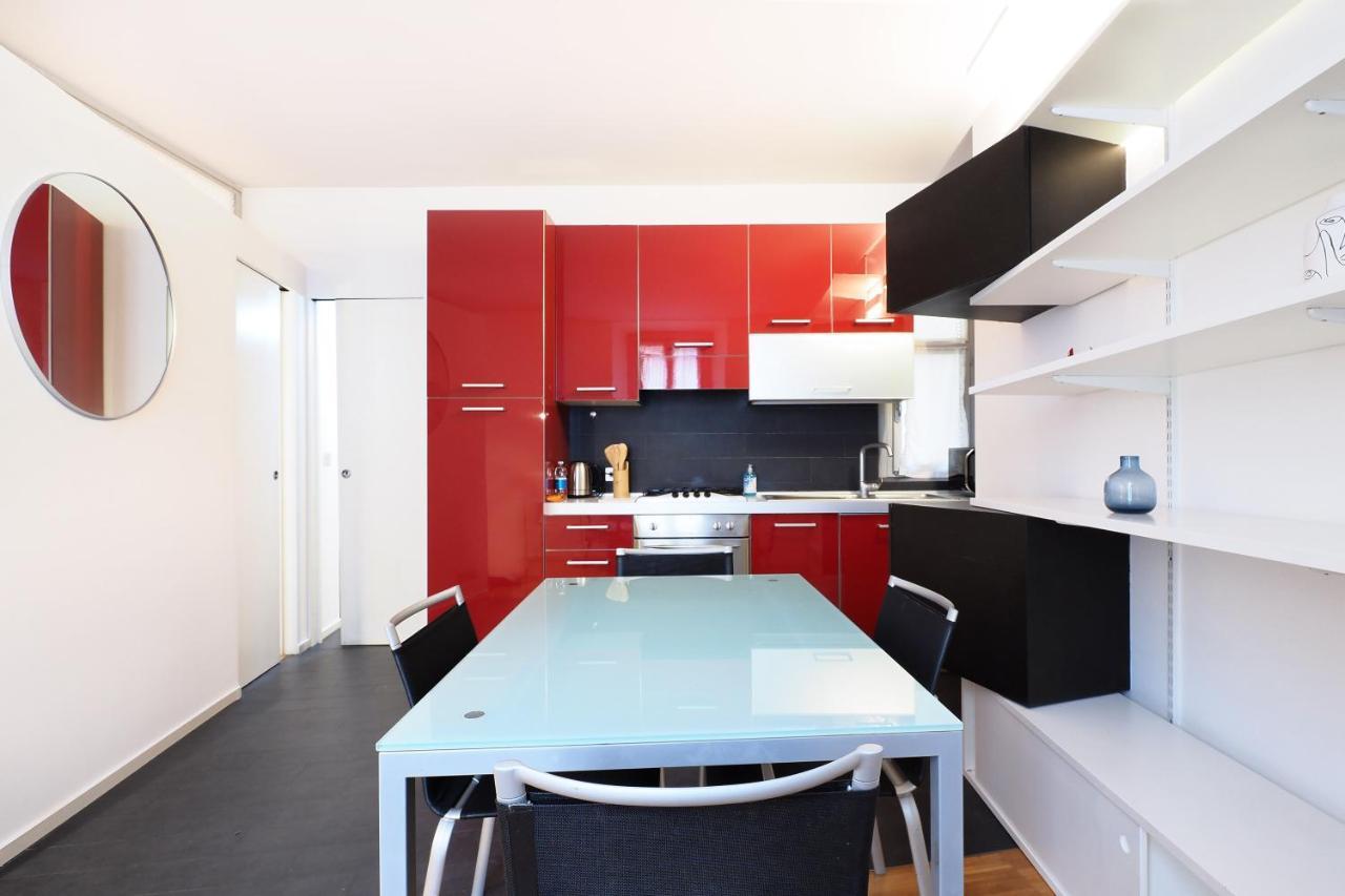 Mila Apartments Alessi มิลาน ภายนอก รูปภาพ